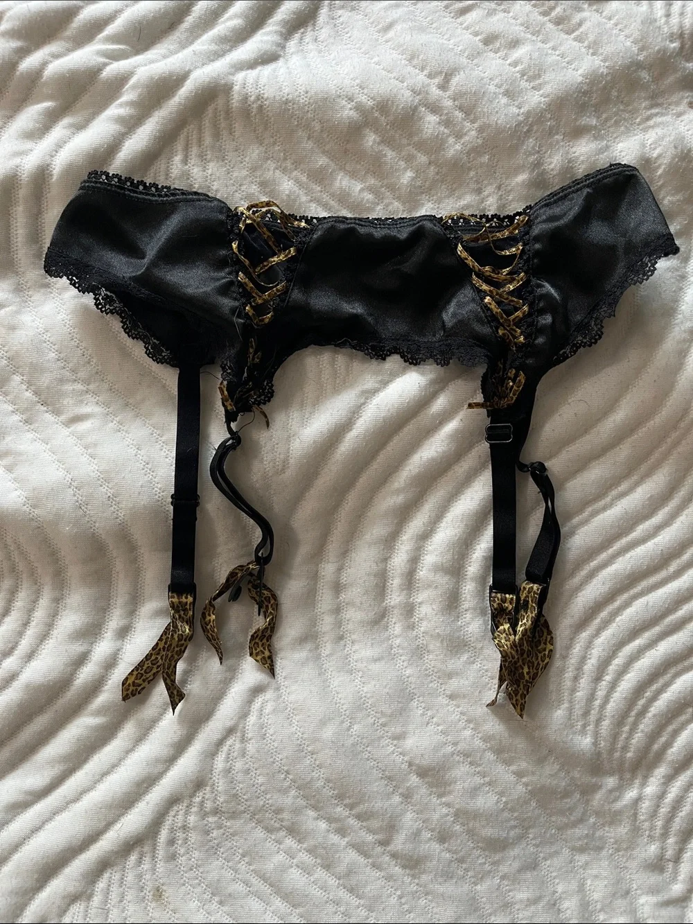 Frederick's of Hollywood Black Garter Belt with Leopard Accents